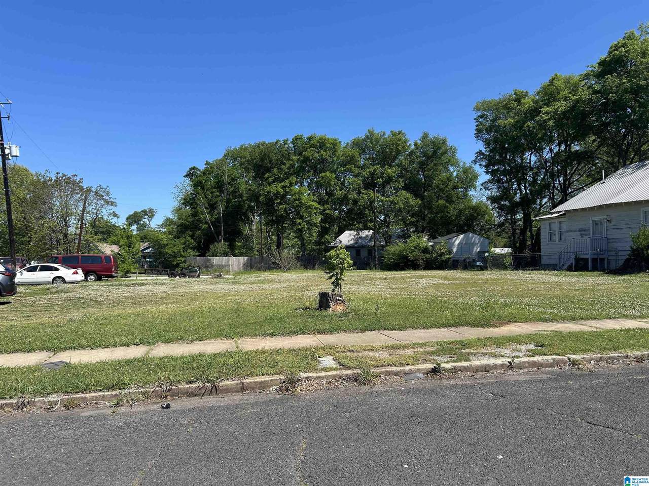 3816 43RD AVENUE - Photo 1
