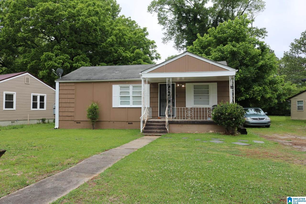 5814 Court Q - Photo 1