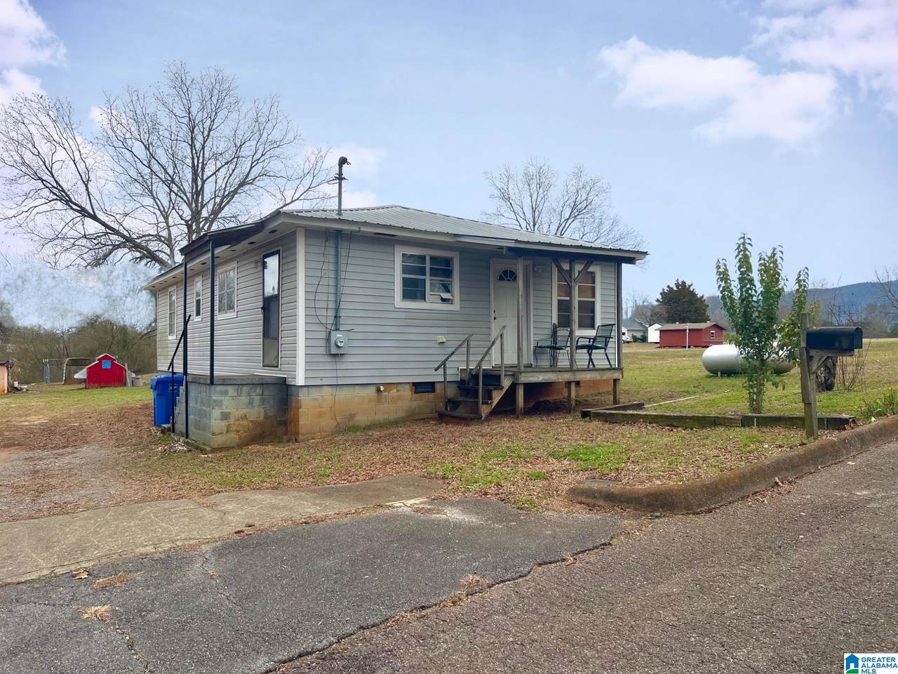 408 Woolf Avenue - Photo 1