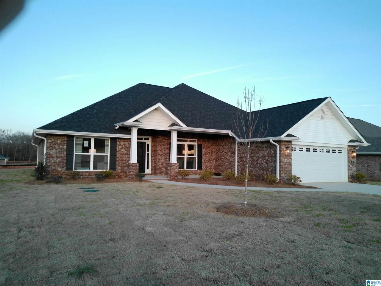 353 Union Loop - Photo 1