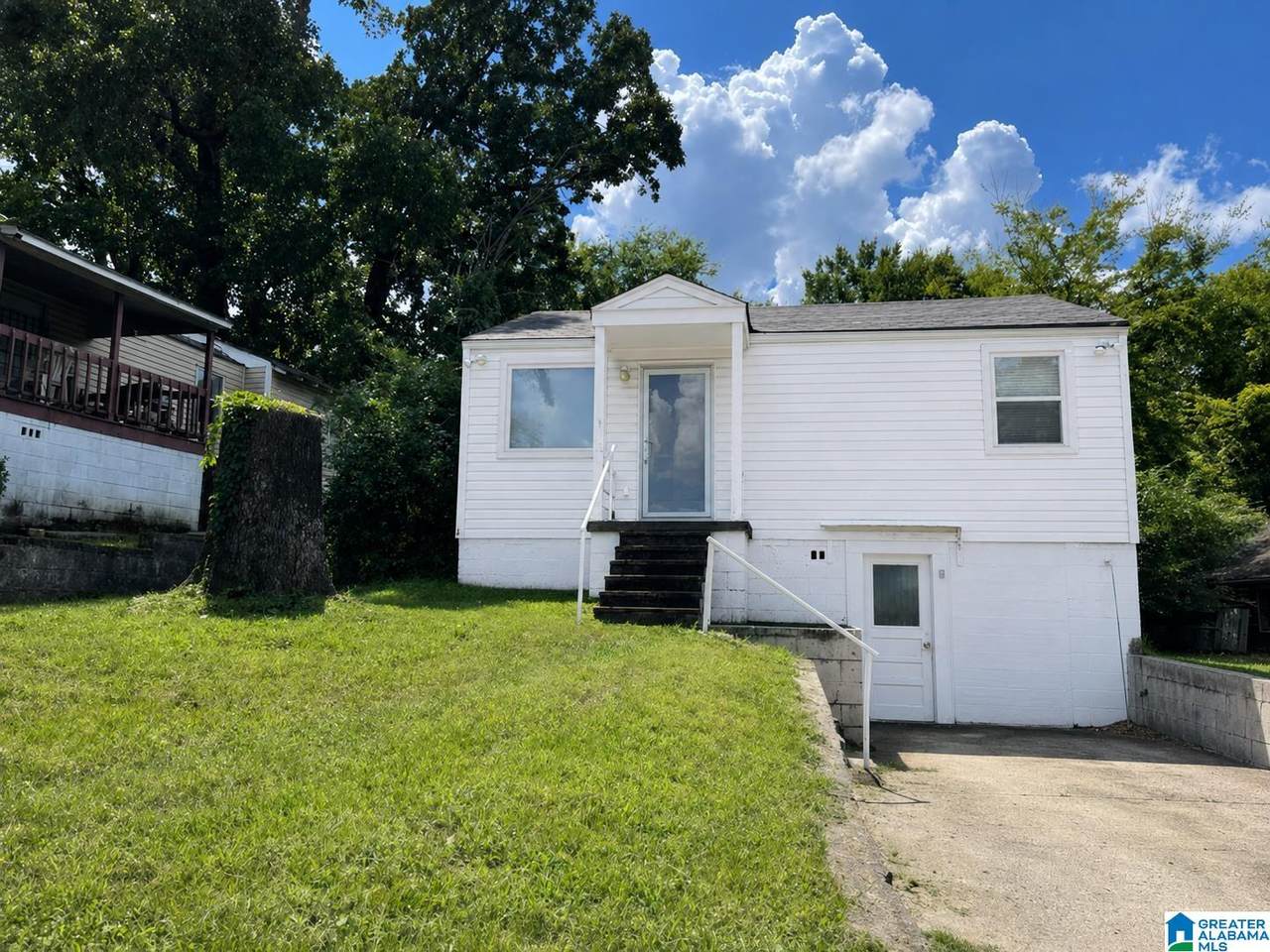 533 Seminole Circle - Photo 1