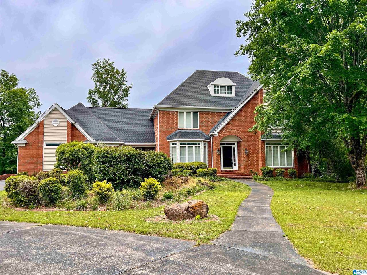 714 Hillyer High Road - Photo 1