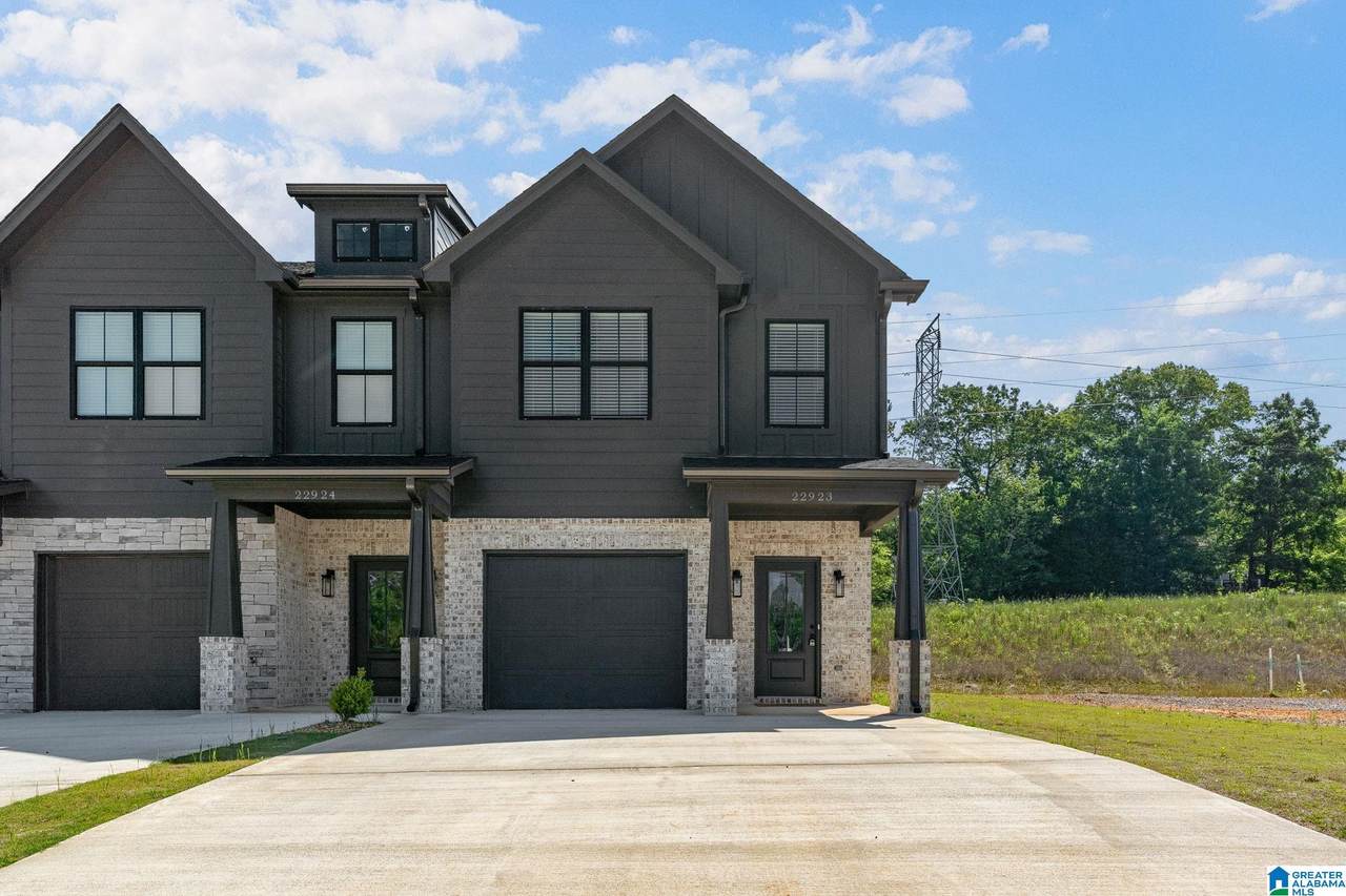223 Village Parkway - Photo 1
