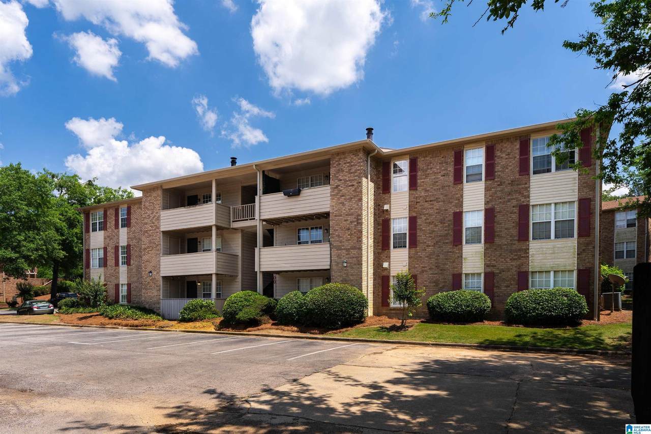 1108 Chapel Creek Drive - Photo 1