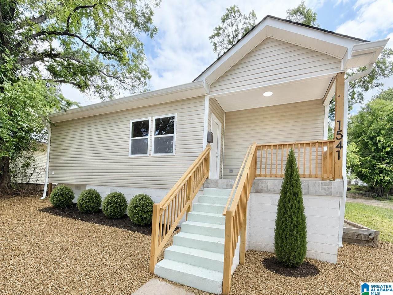 1541 30TH STREET ENSLEY - Photo 1