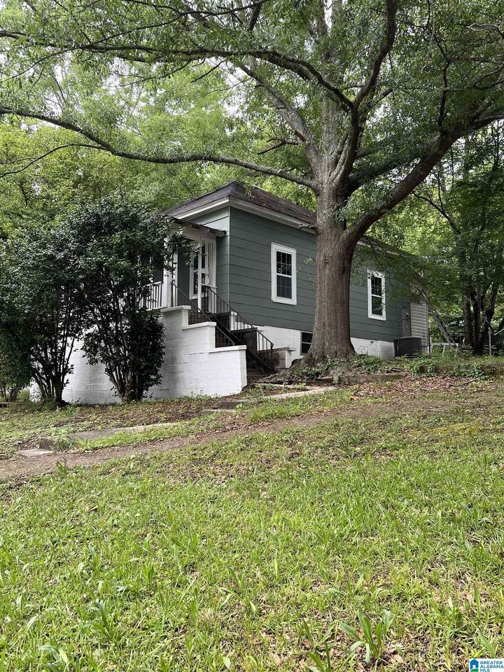 412 25TH STREET - Photo 1