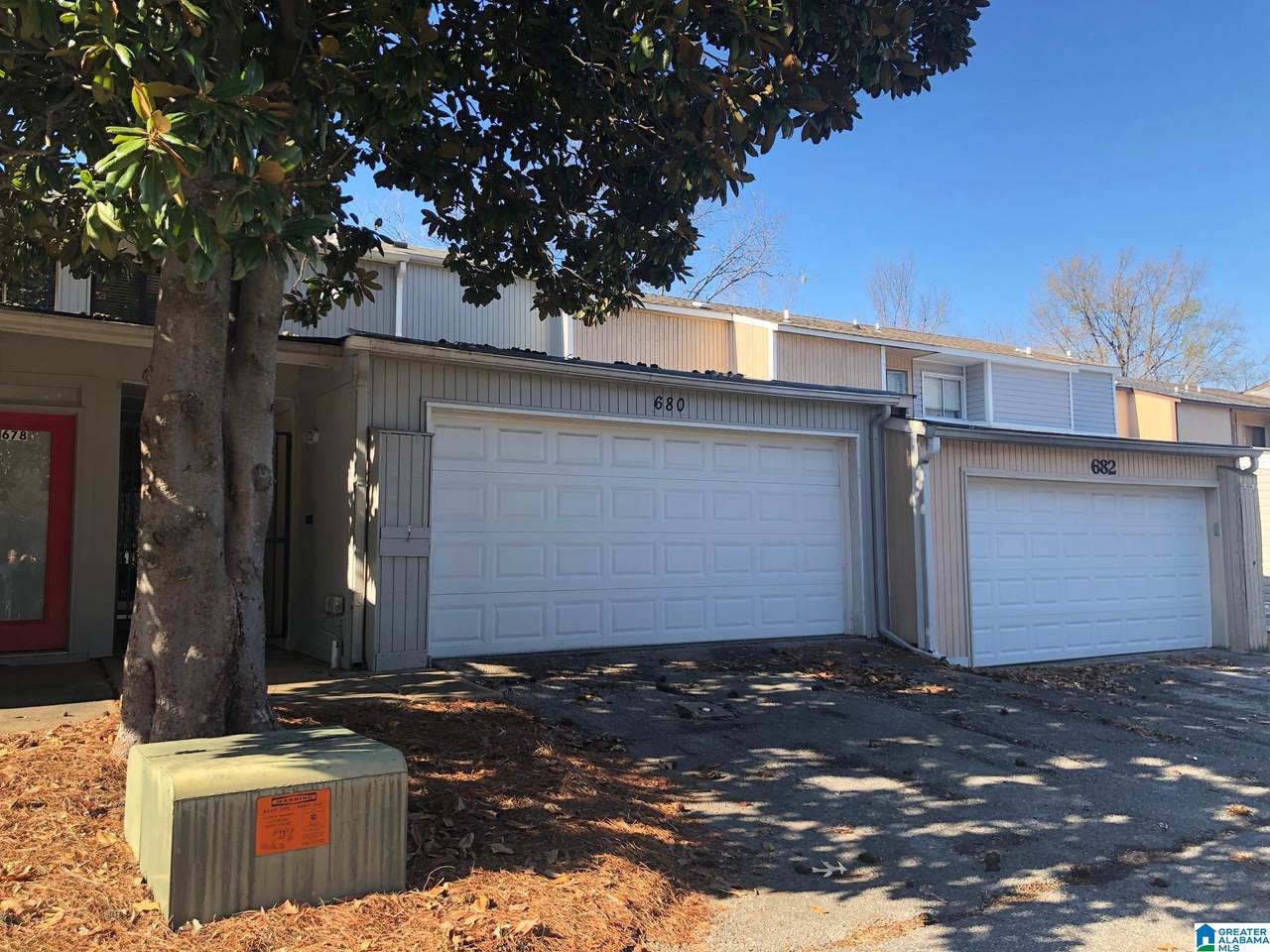 680 Idlewild Circle - Photo 1