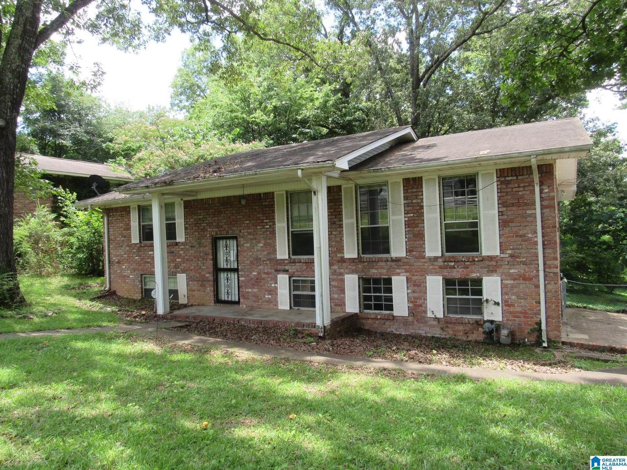 1660 3RD STREET - Photo 1