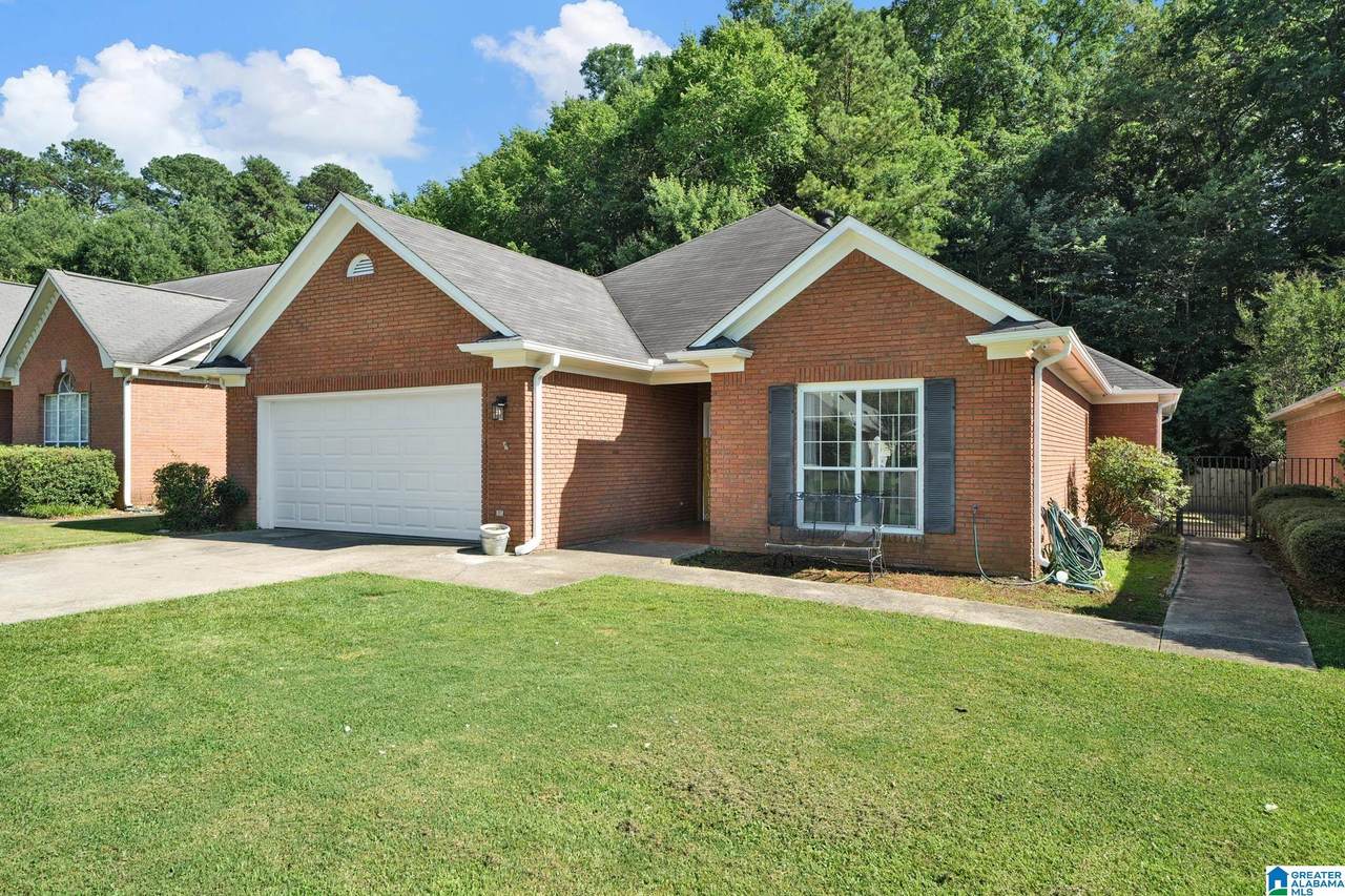1077 Brookstone Lane - Photo 1