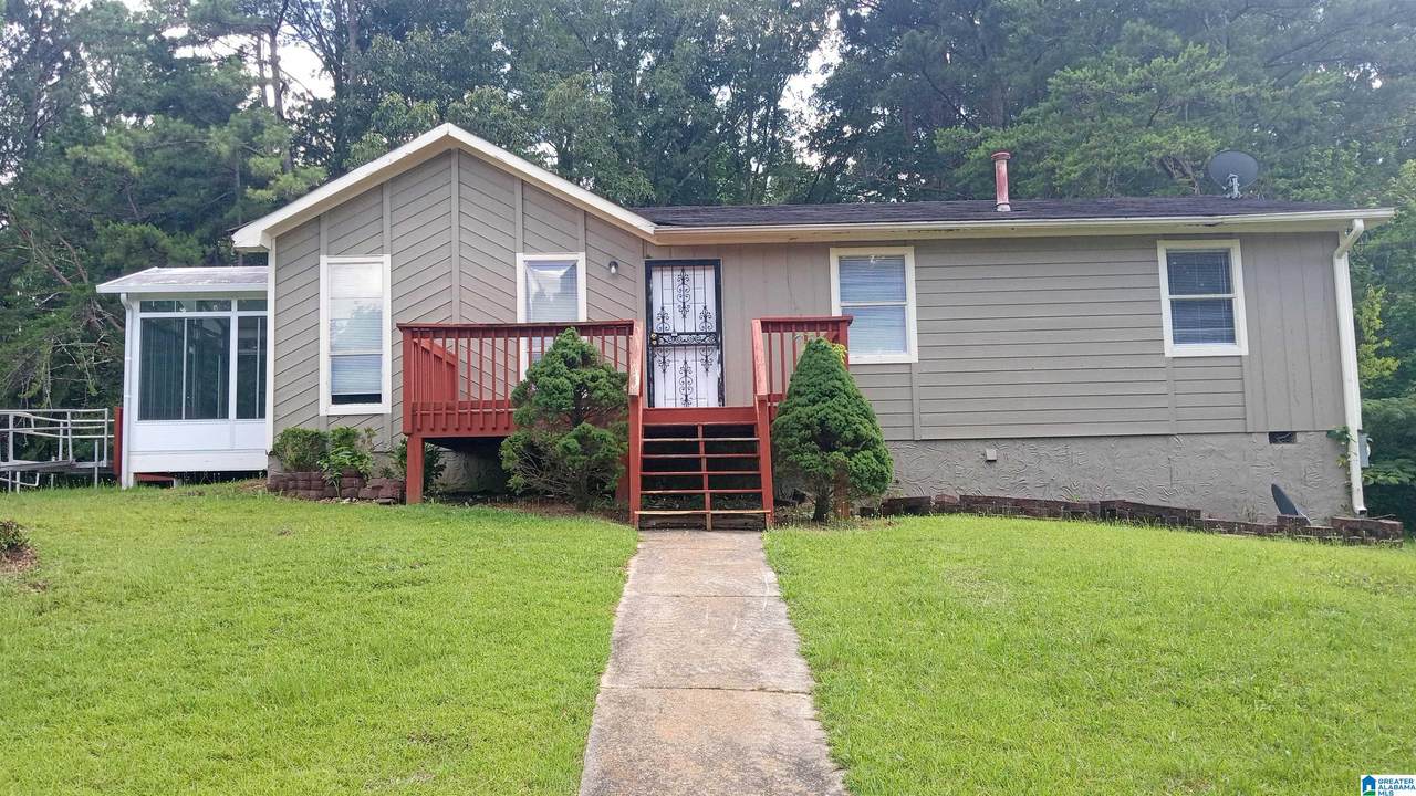 621 15TH AVENUE - Photo 1