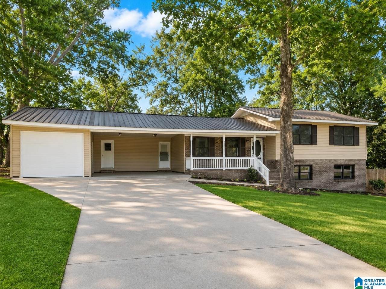 600 62ND STREET - Photo 1
