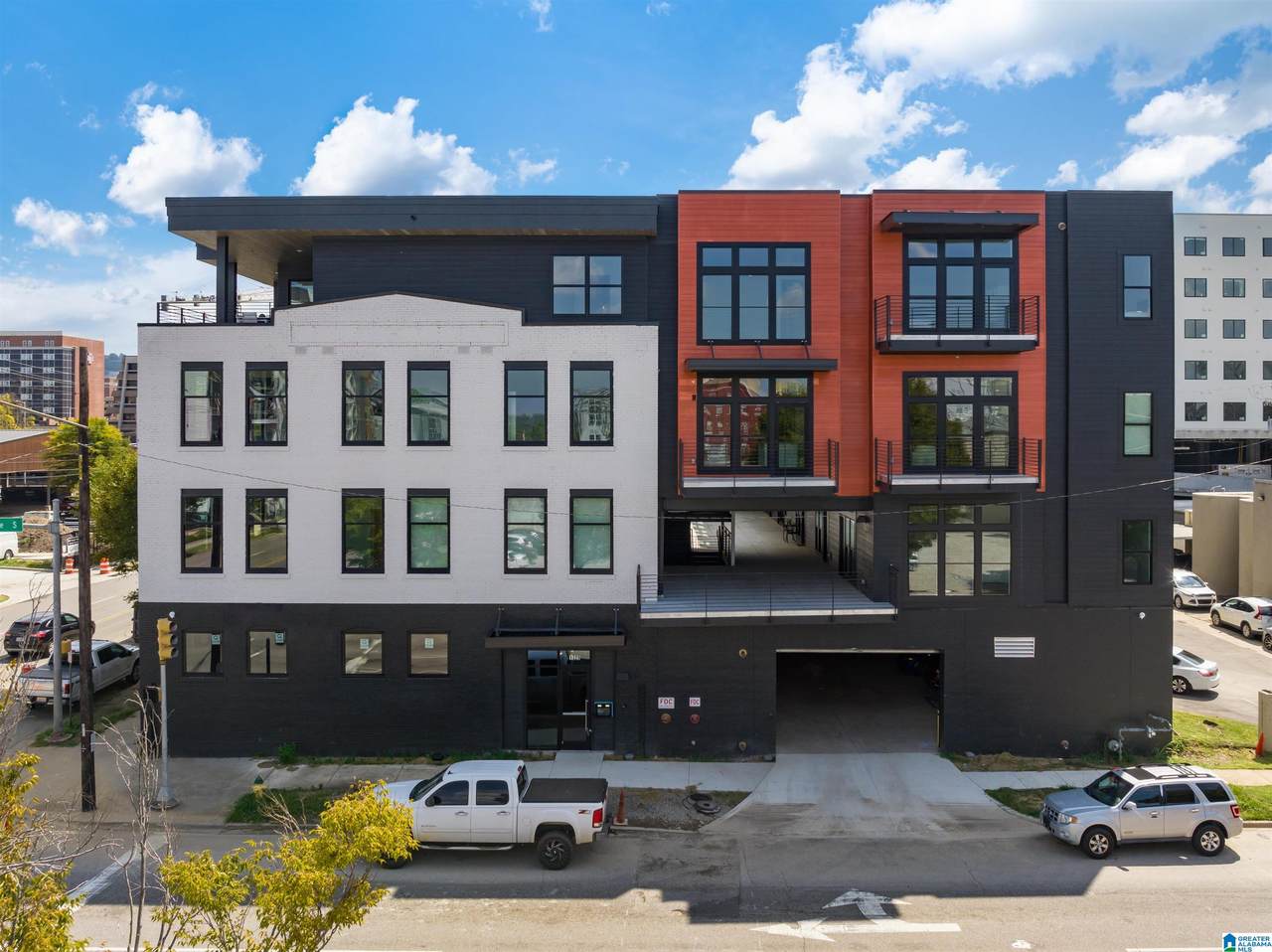 1329 4TH AVENUE - Photo 1