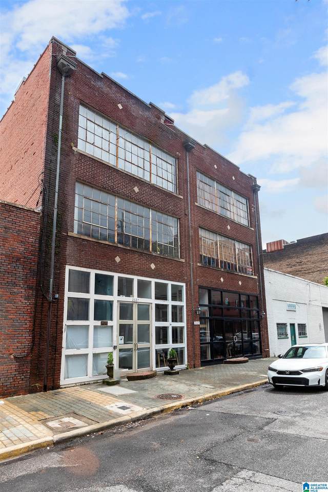 https://bt-photos.global.ssl.fastly.net/birmingham/1280_boomver_1_21459524-2.jpg