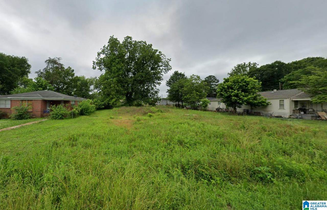2228 20TH STREET - Photo 1