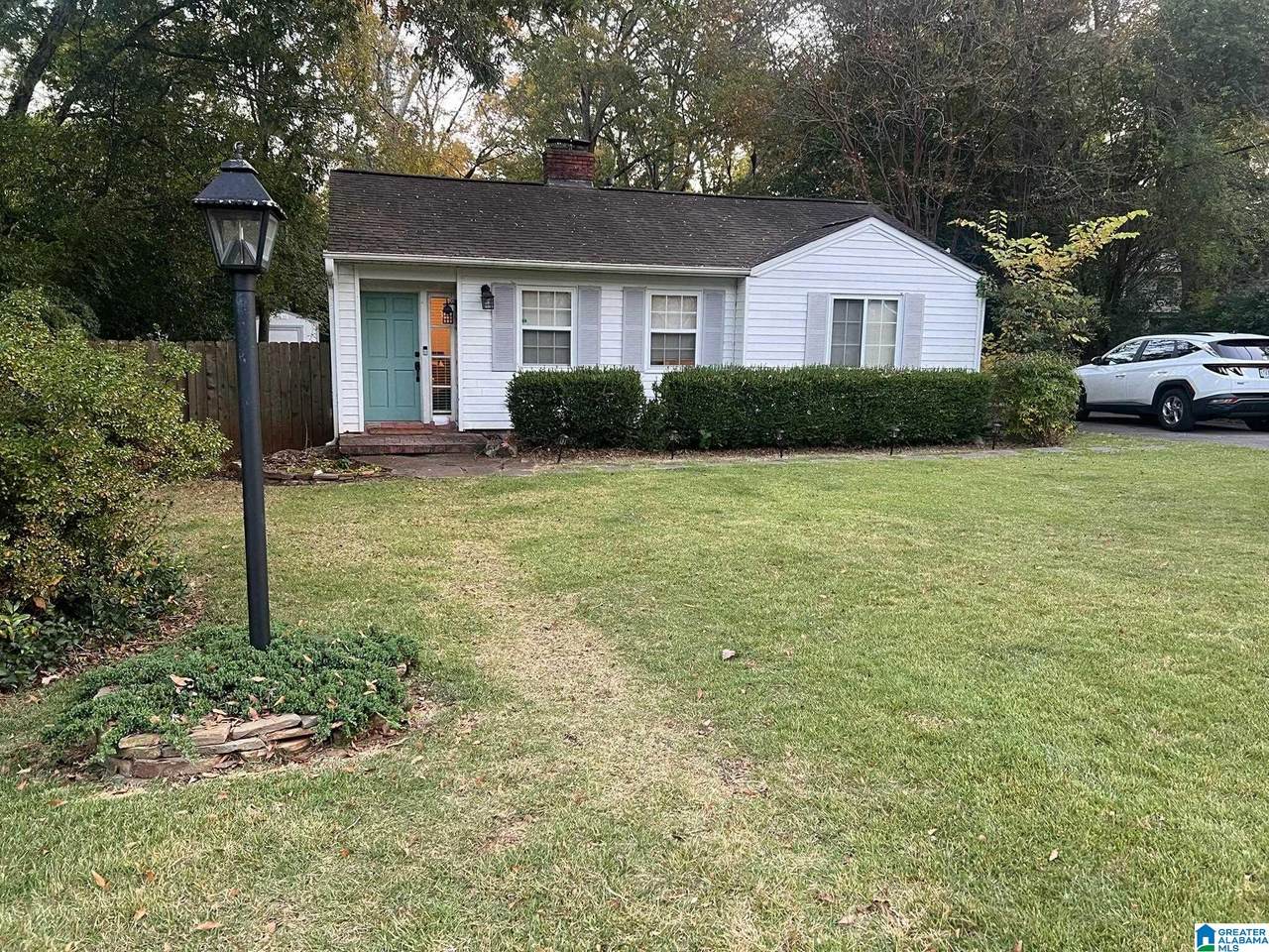 313 Whittier Drive - Photo 1