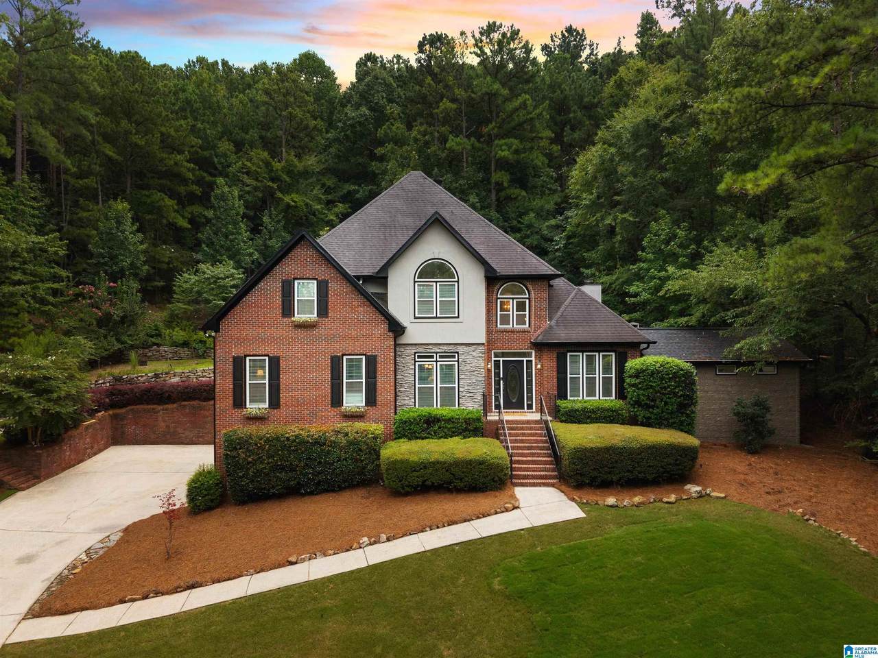 129 Windsor Lane - Photo 1