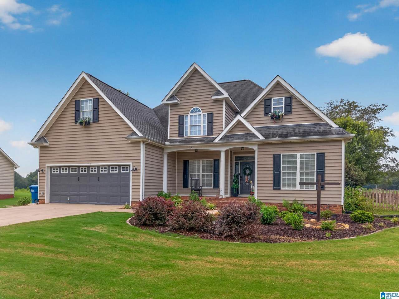 98 Rolling Green Drive - Photo 1