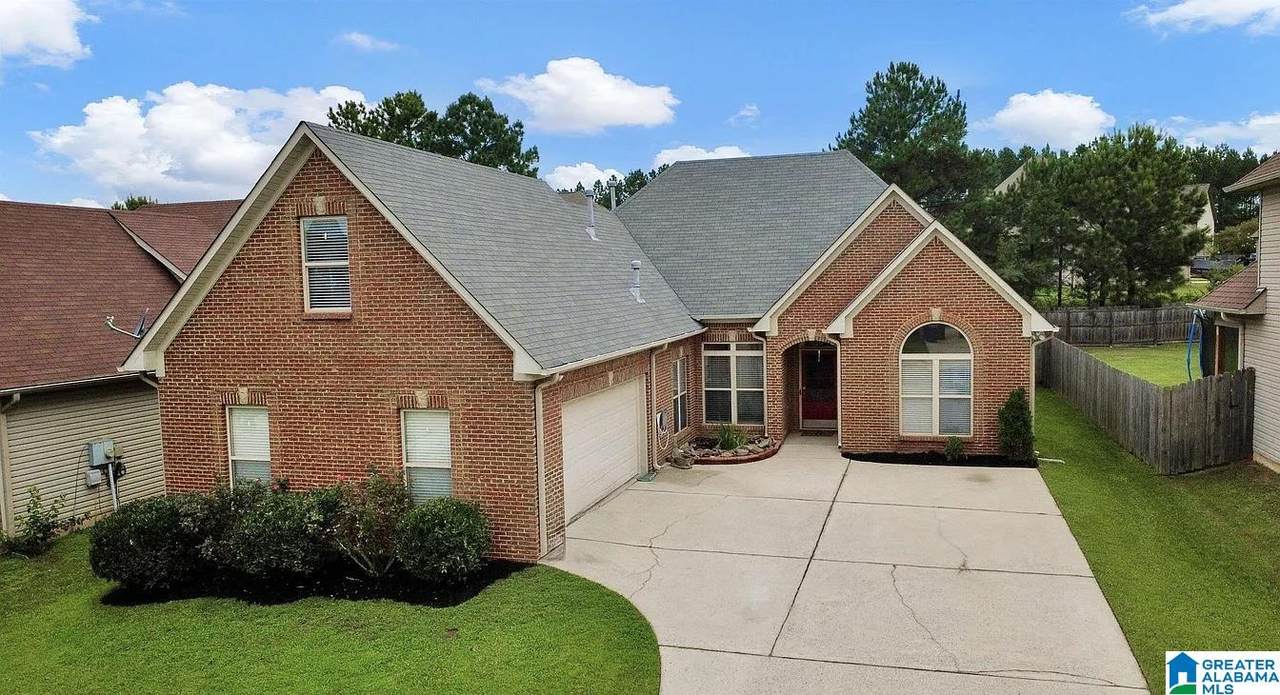 145 Oak Leaf Court - Photo 1