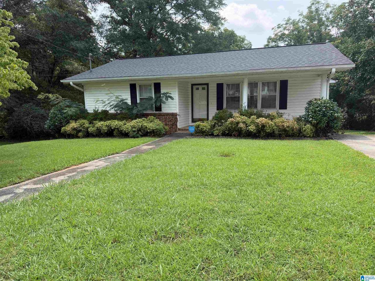 211 Radney Street - Photo 1
