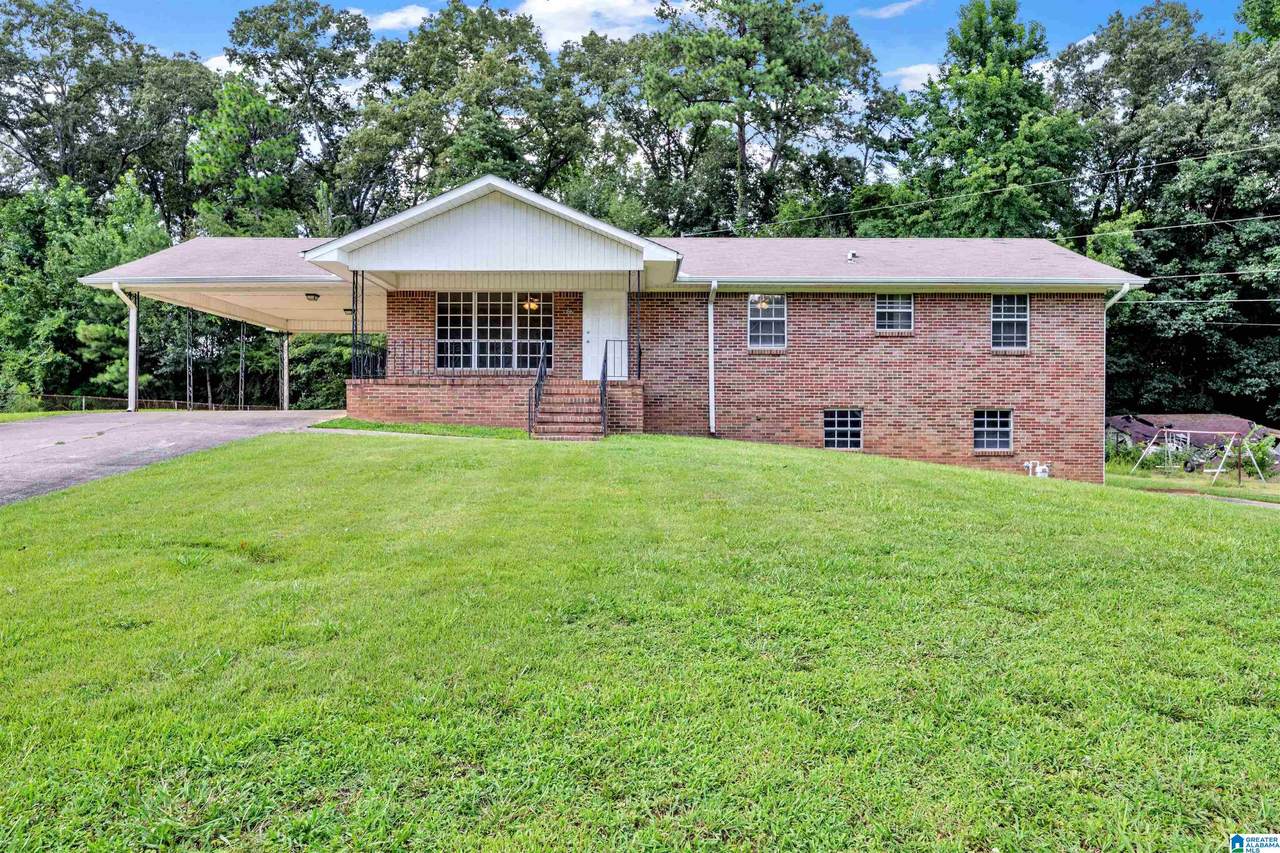 607 Green Boulevard - Photo 1