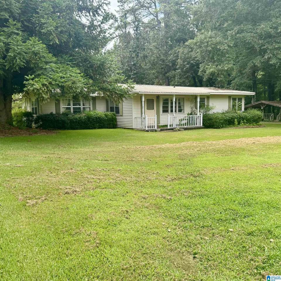 1643 Main Street - Photo 1