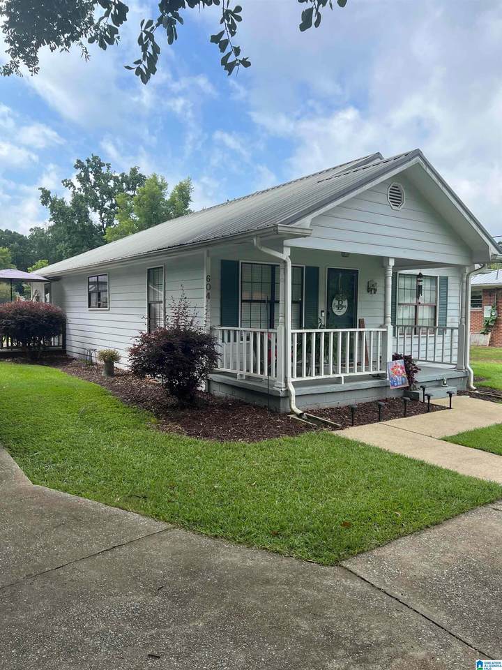 604 Alexandria Road - Photo 1
