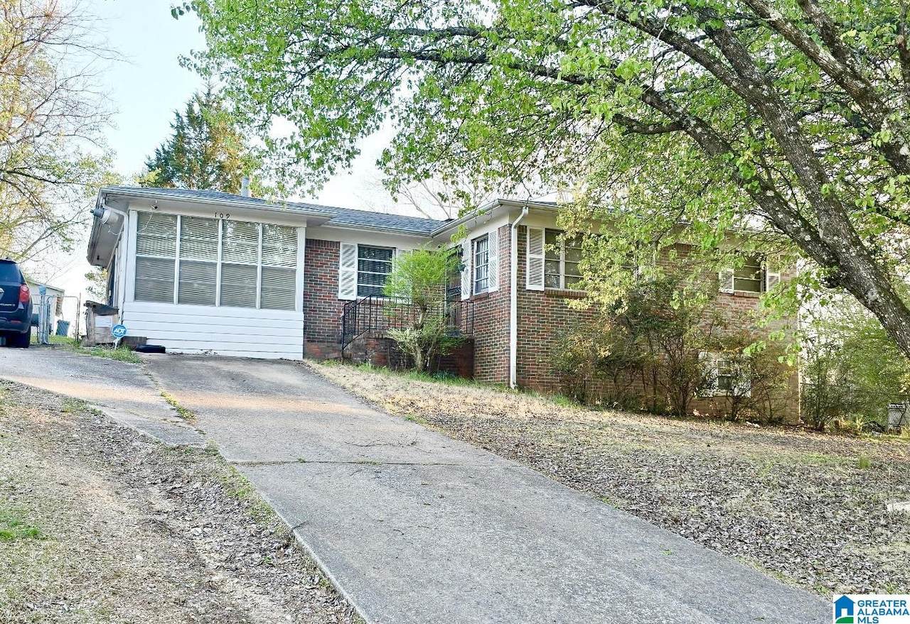 109 26TH AVENUE - Photo 1