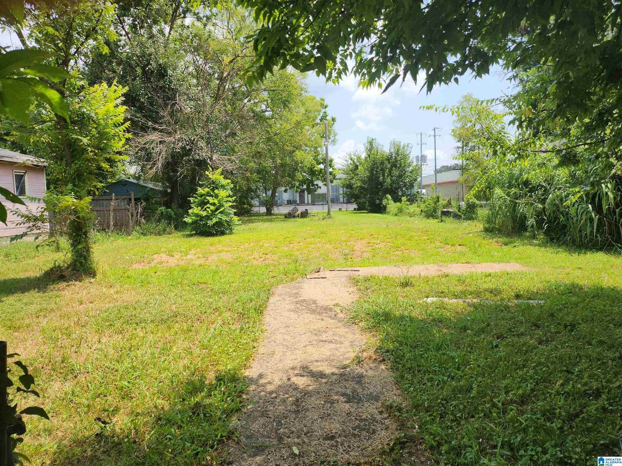 1517 10TH AVENUE - Photo 1