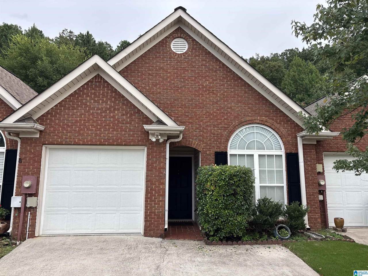 126 Hayesbury Court - Photo 1