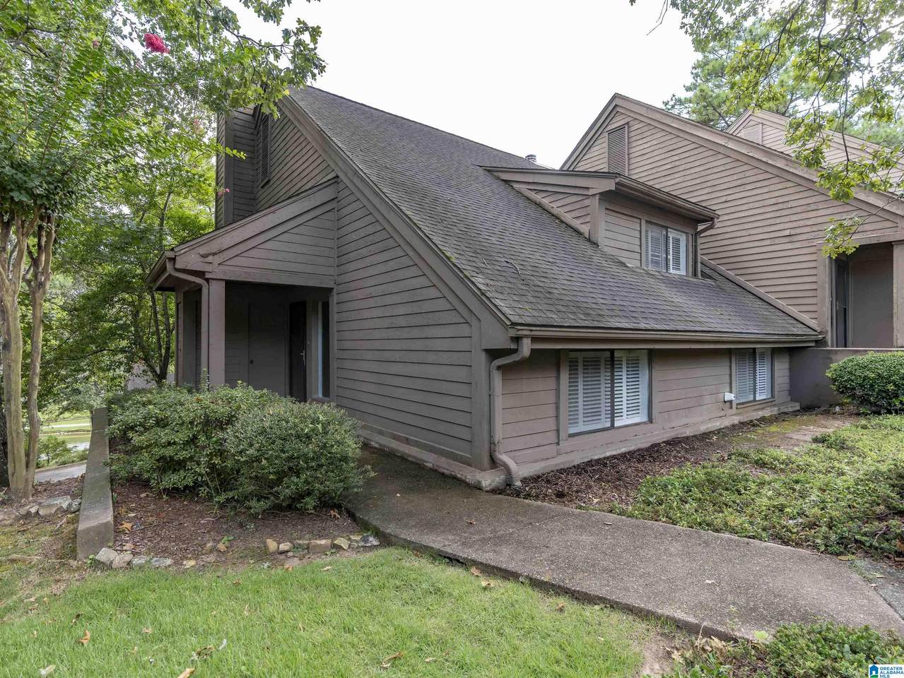 122 Cambrian Way - Photo 1