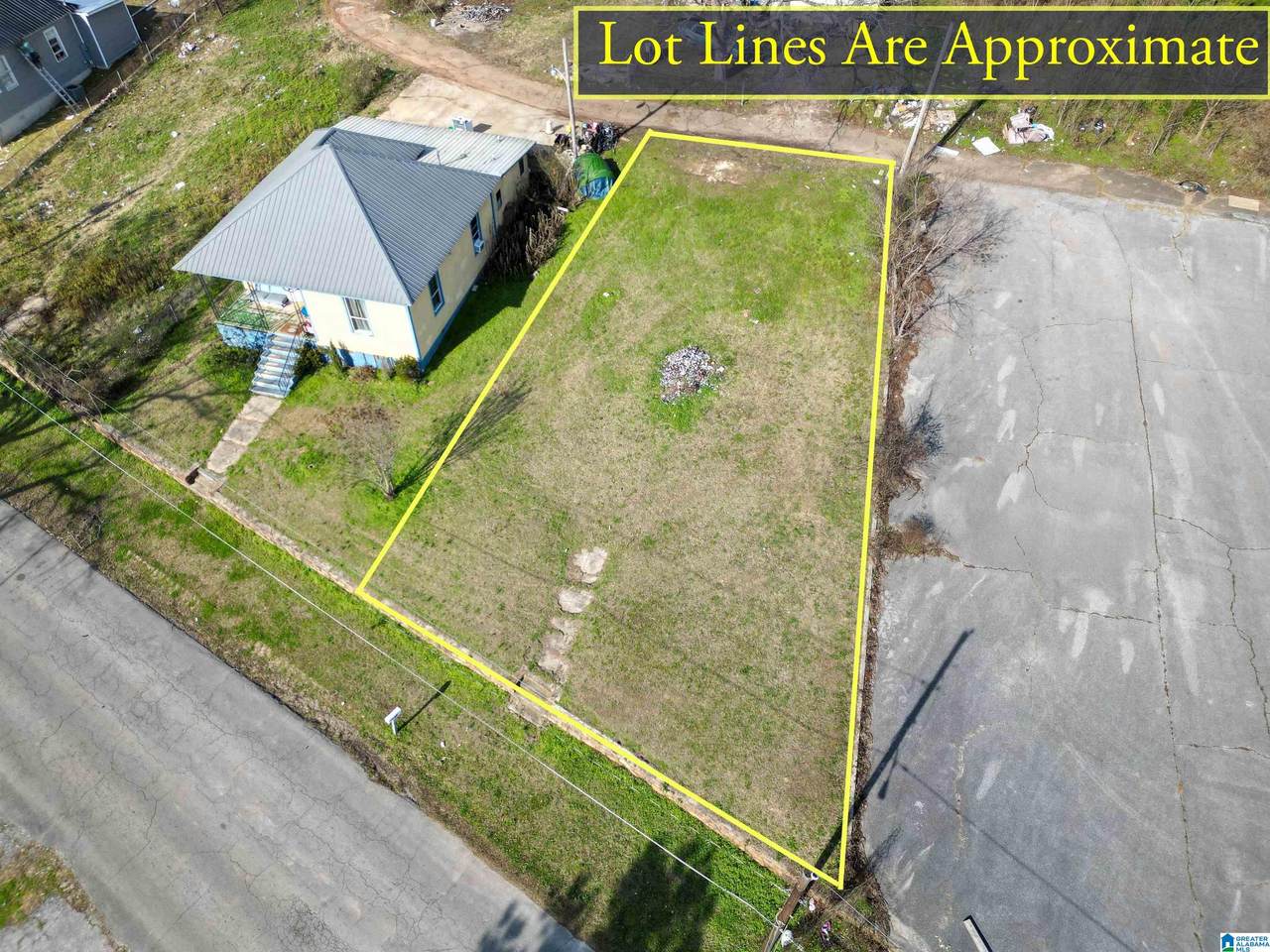 12 Blue Mountain Avenue - Photo 1