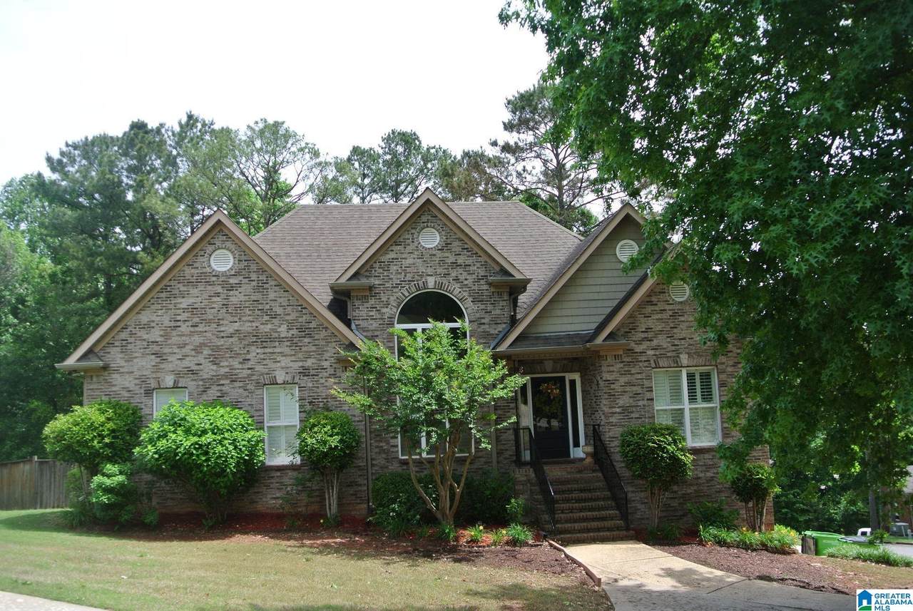 150 Crestview Circle - Photo 1