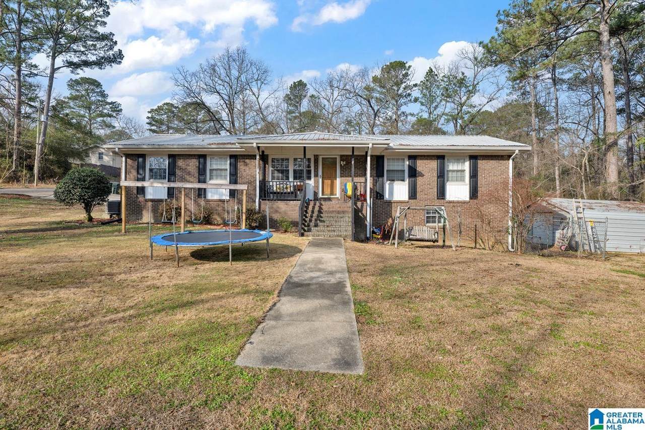 304 6TH STREET - Photo 1