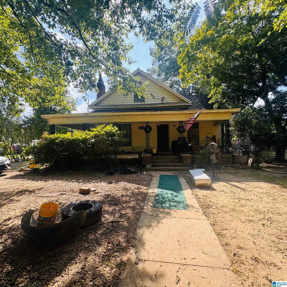 420 Temple Avenue - Photo 1