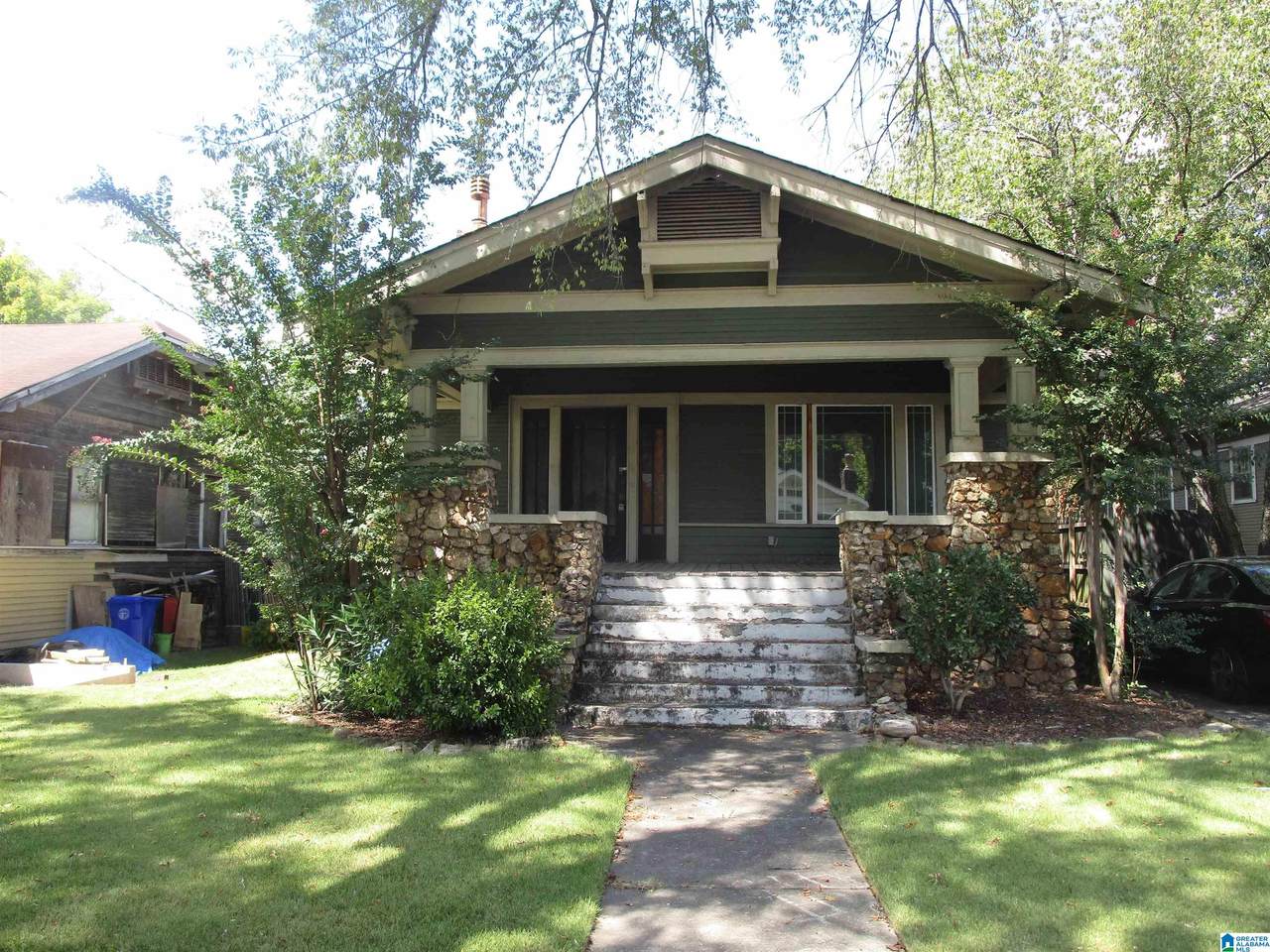 4904 6TH AVENUE - Photo 1