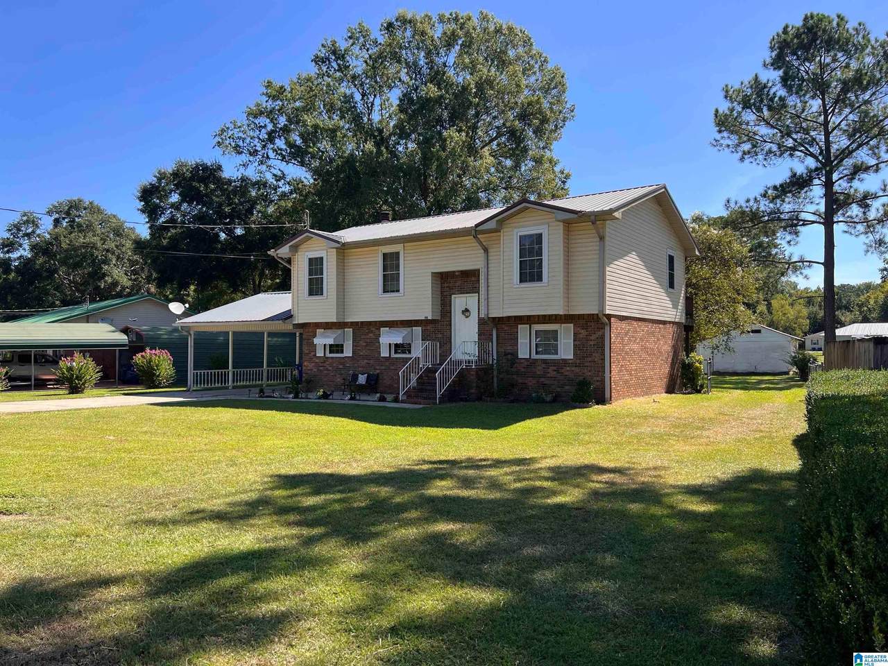 910 Mitchell Drive - Photo 1