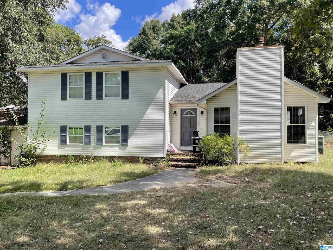 1424 Royalty Drive - Photo 1