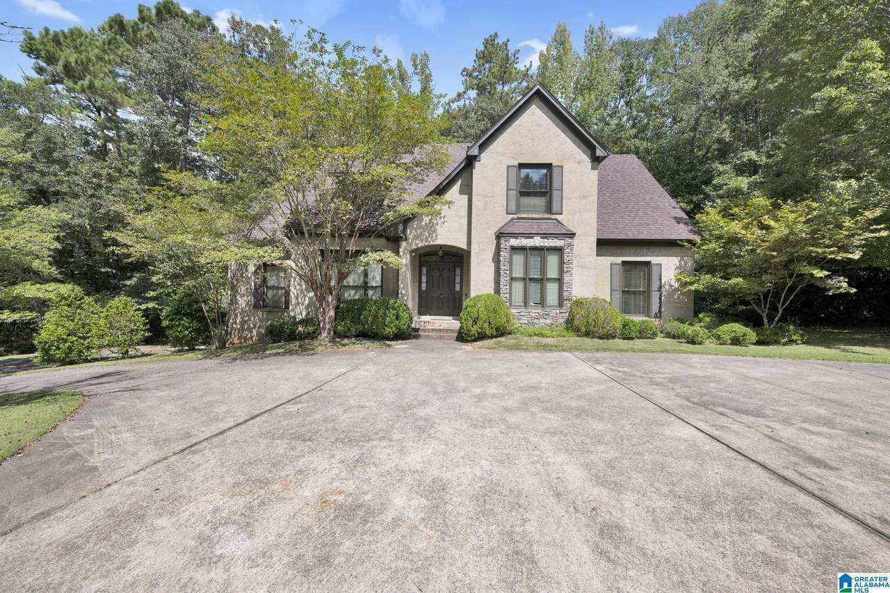 81 Saint Andrews Parkway - Photo 1