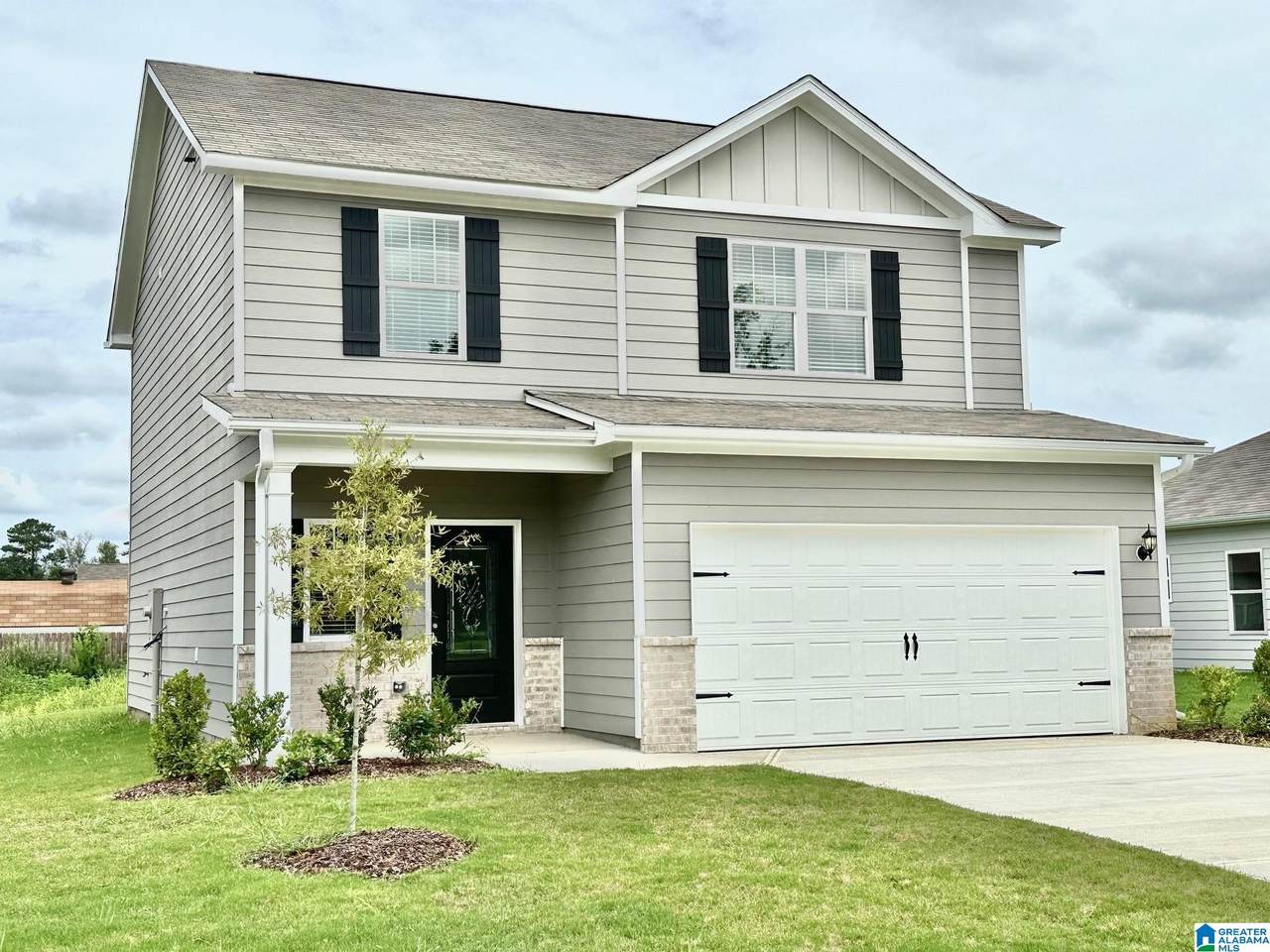 3225 Pilgrim Way - Photo 1
