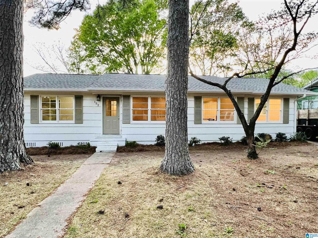 152 Mabelon Drive - Photo 1