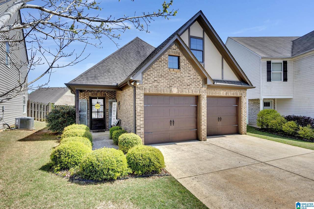 381 Reed Way - Photo 1