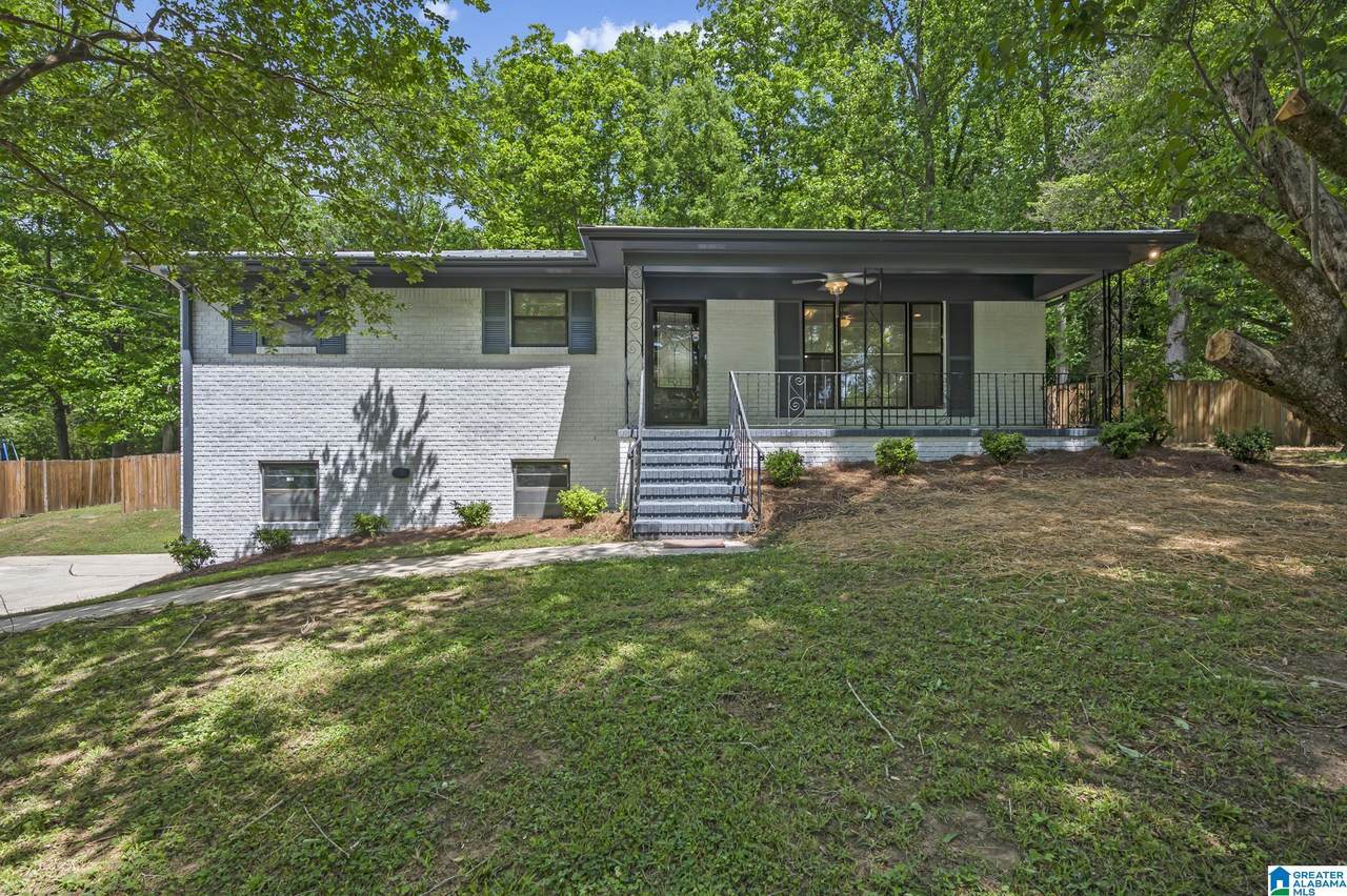 1128 Meadow Drive - Photo 1