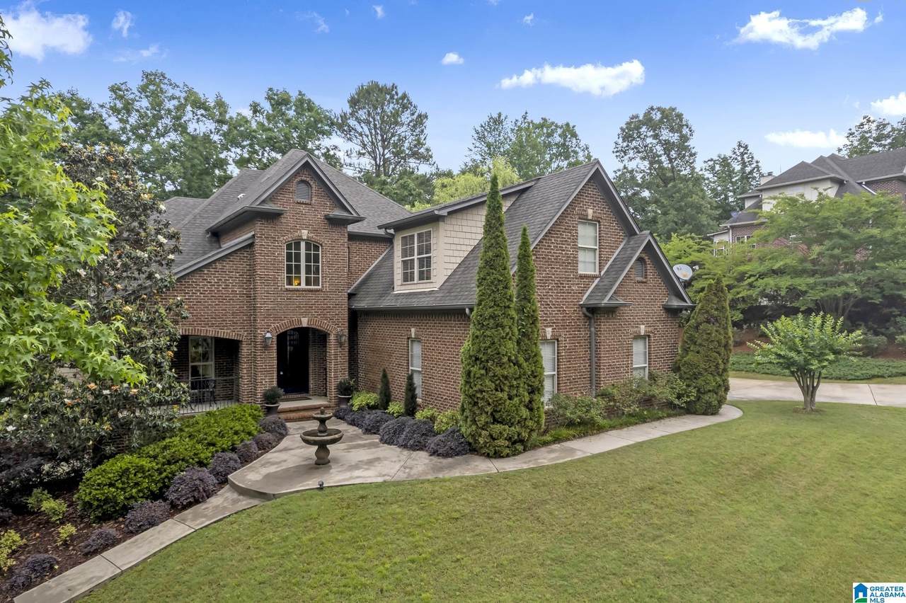 17 White Oak Circle - Photo 1