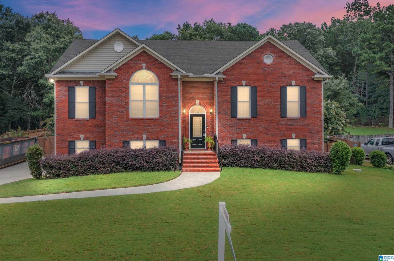 121 Oaklyn Hills Drive - Photo 1
