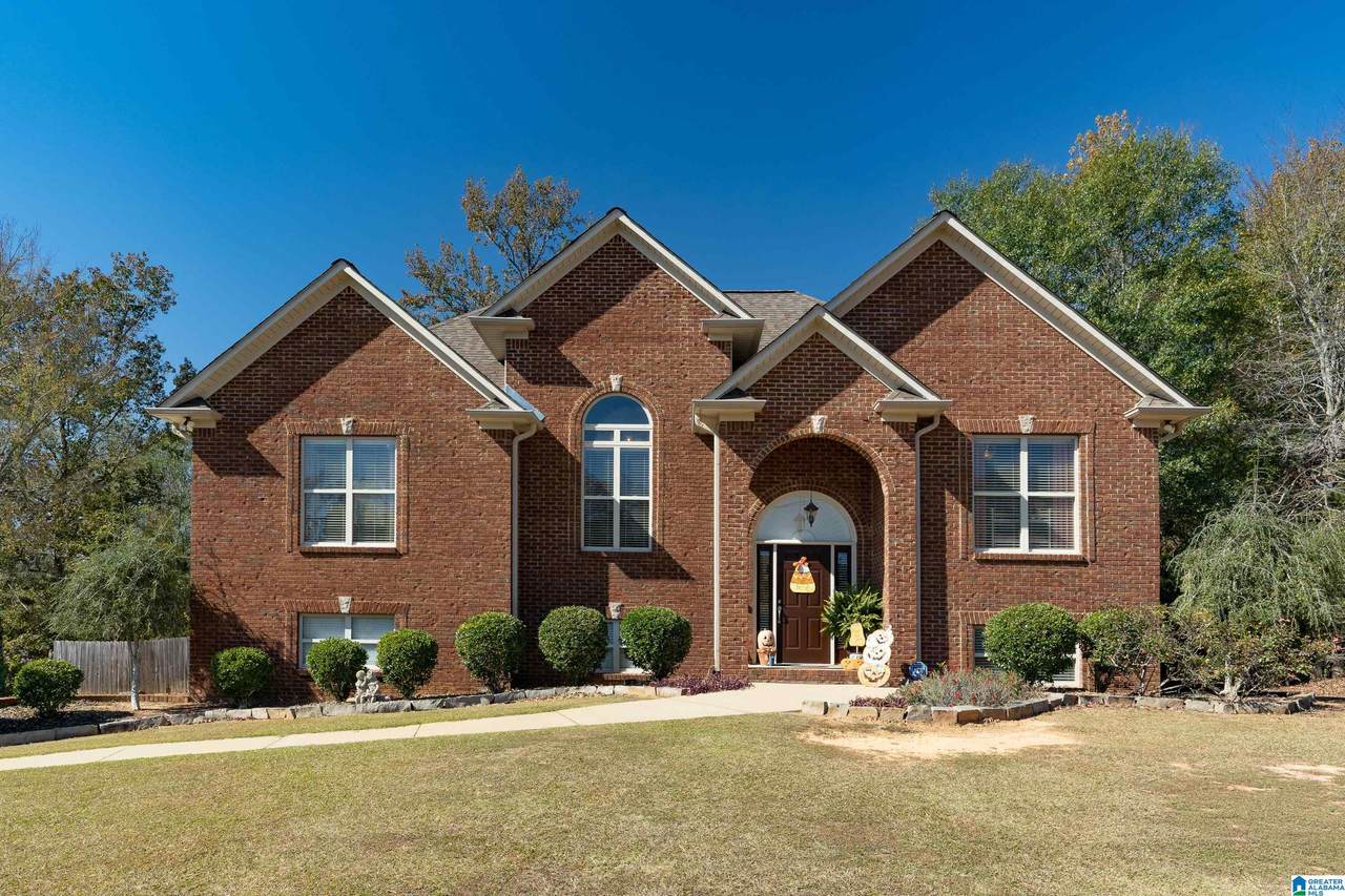 15 Oak Leaf Drive - Photo 1