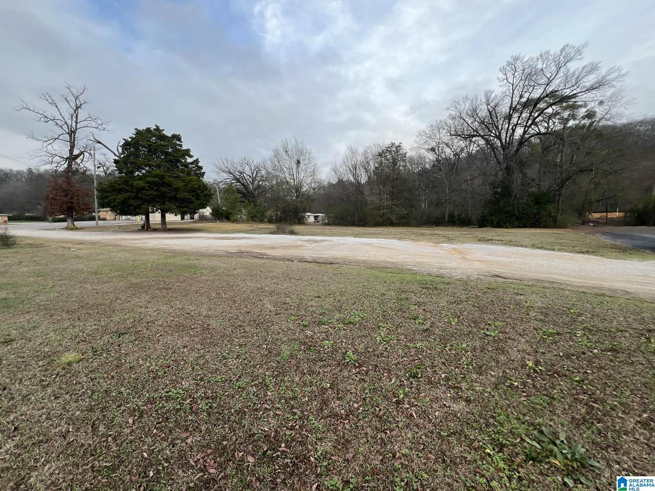 3421 Pelham Parkway - Photo 1