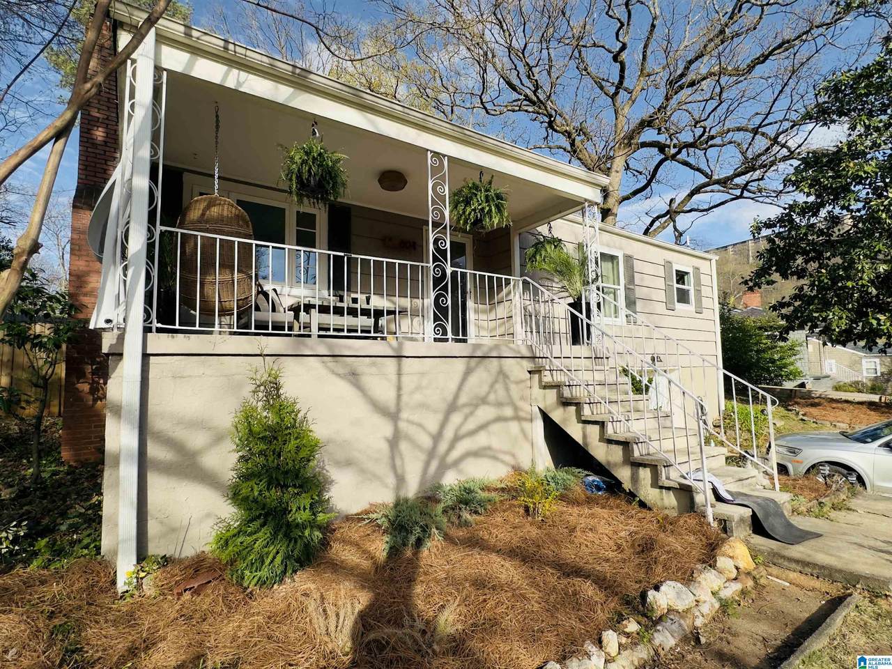 604 19TH TERRACE - Photo 1