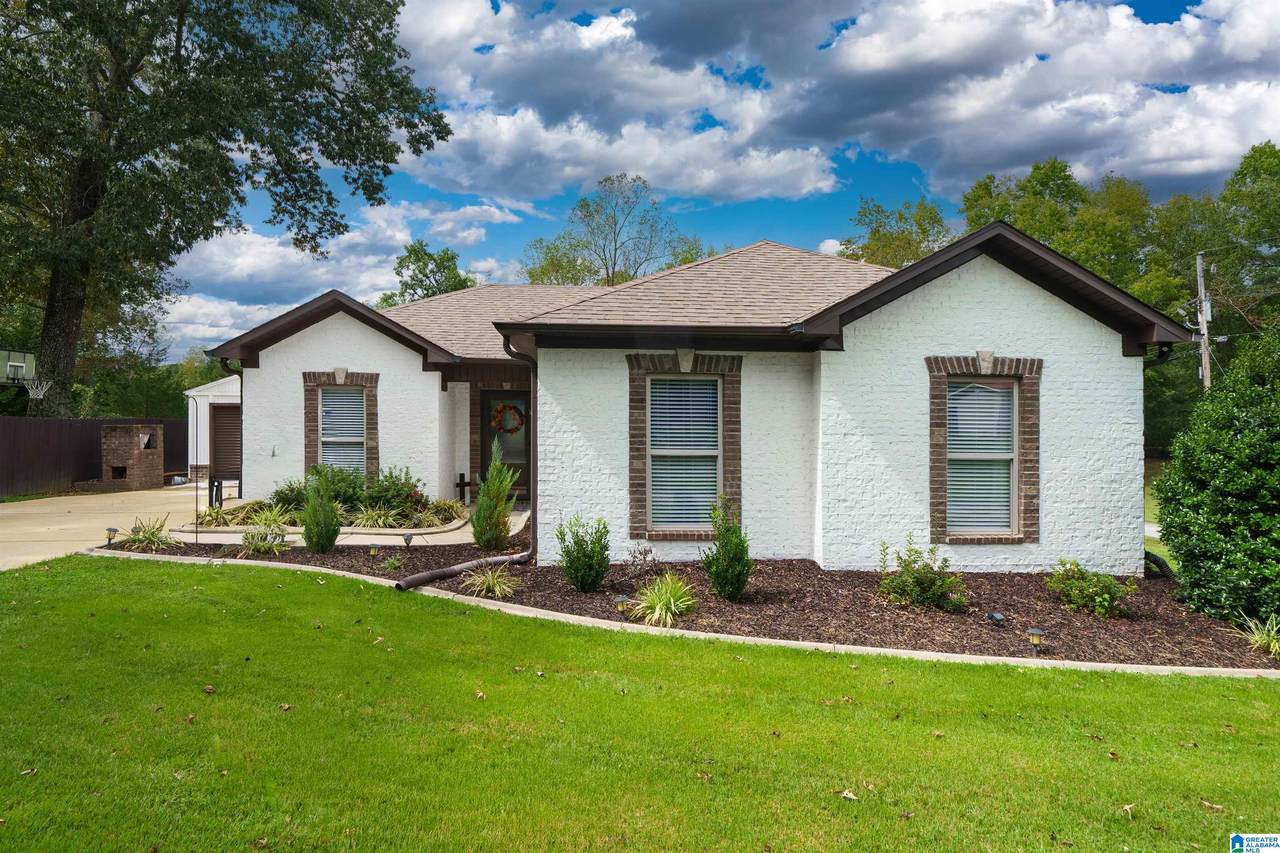 224 Oak Lane - Photo 1