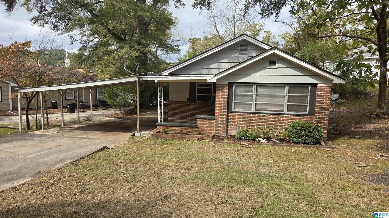 1128 Skyline Drive - Photo 1