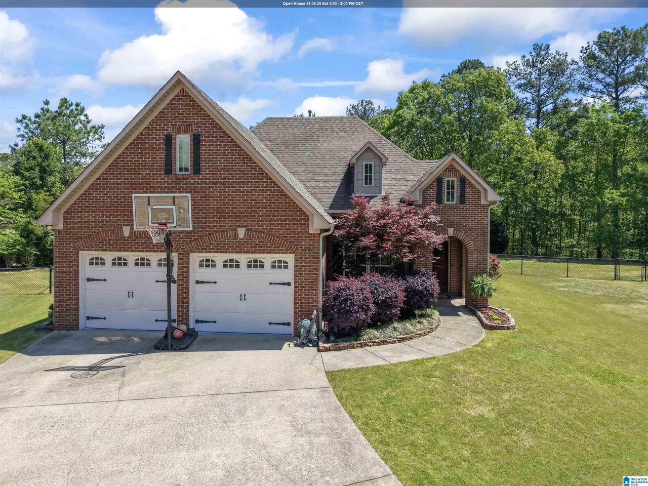 1113 Weybridge Circle - Photo 1